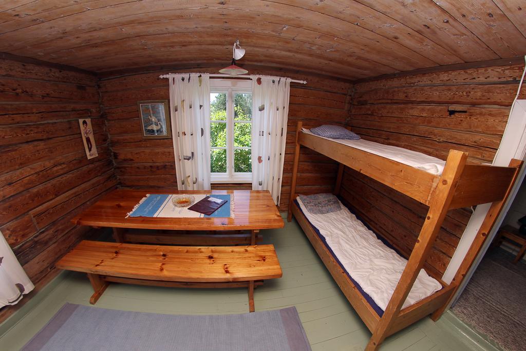 Vuohensaari Camping Ahtela'S Cottage 萨罗 外观 照片